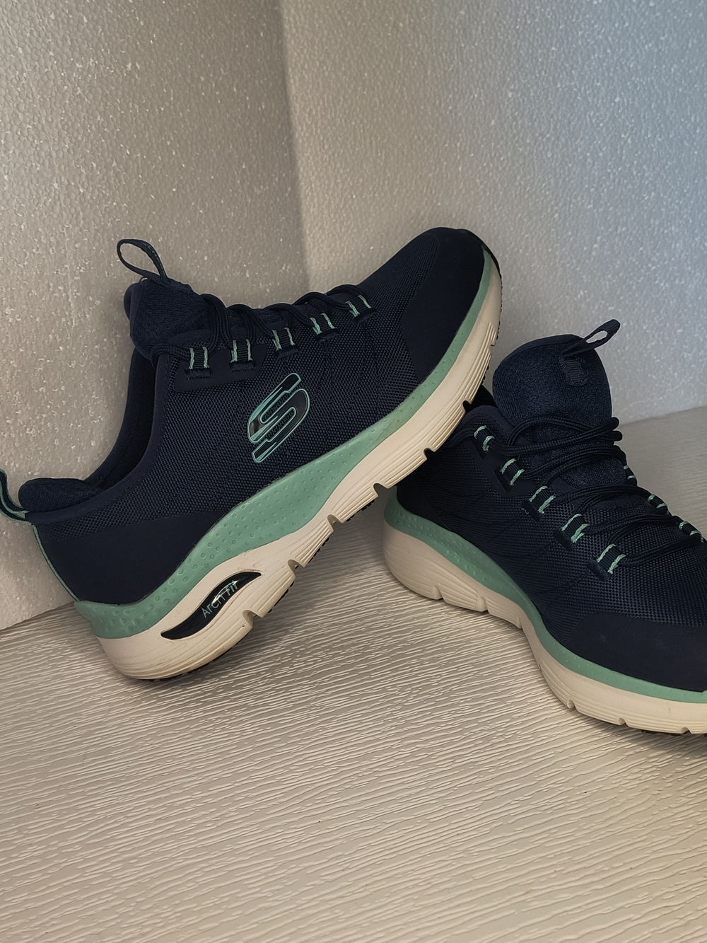Skechers Navy Athletic Sneakers with Mint Accents